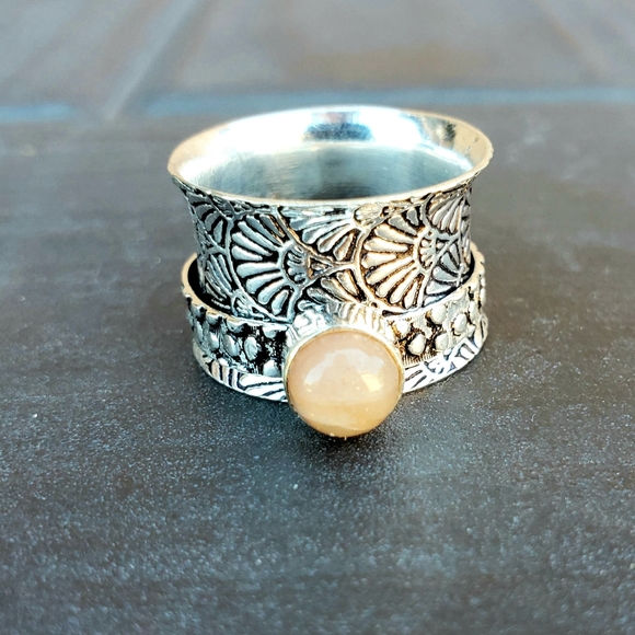 New Natural Sunstone 925 Silver Spinner Ring. - Picture 12 of 16